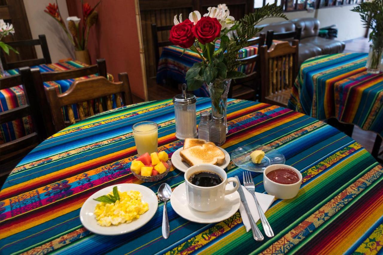 Hostal Alcala Кито Экстерьер фото