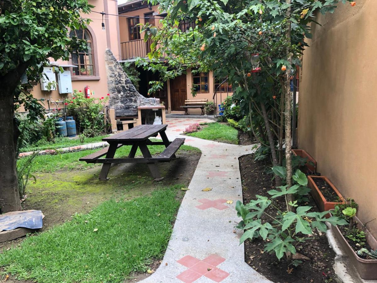 Hostal Alcala Кито Экстерьер фото