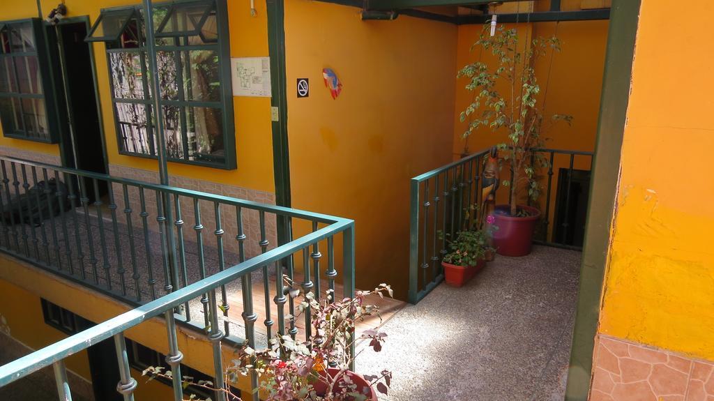 Hostal Alcala Кито Экстерьер фото