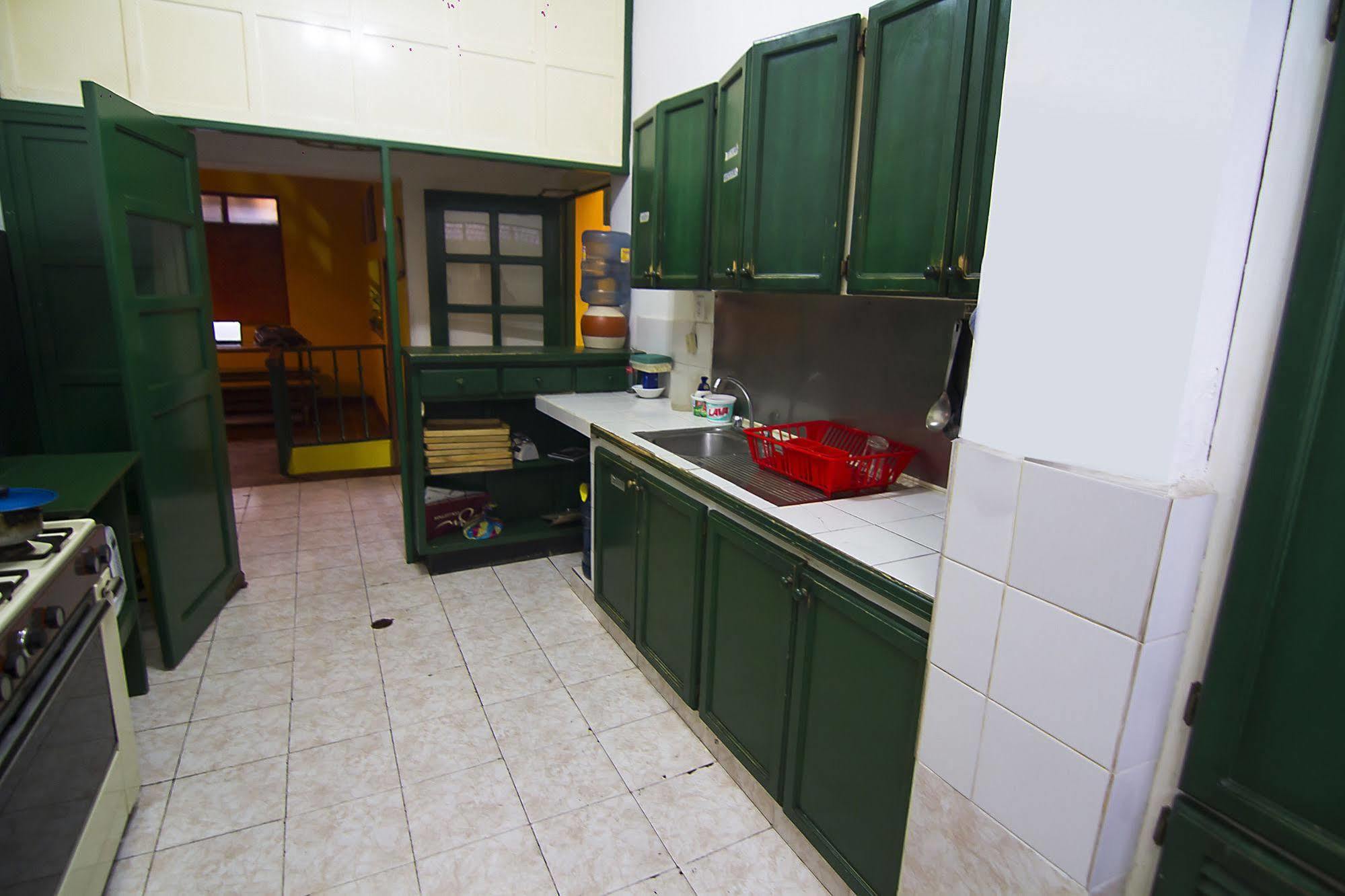 Hostal Alcala Кито Экстерьер фото