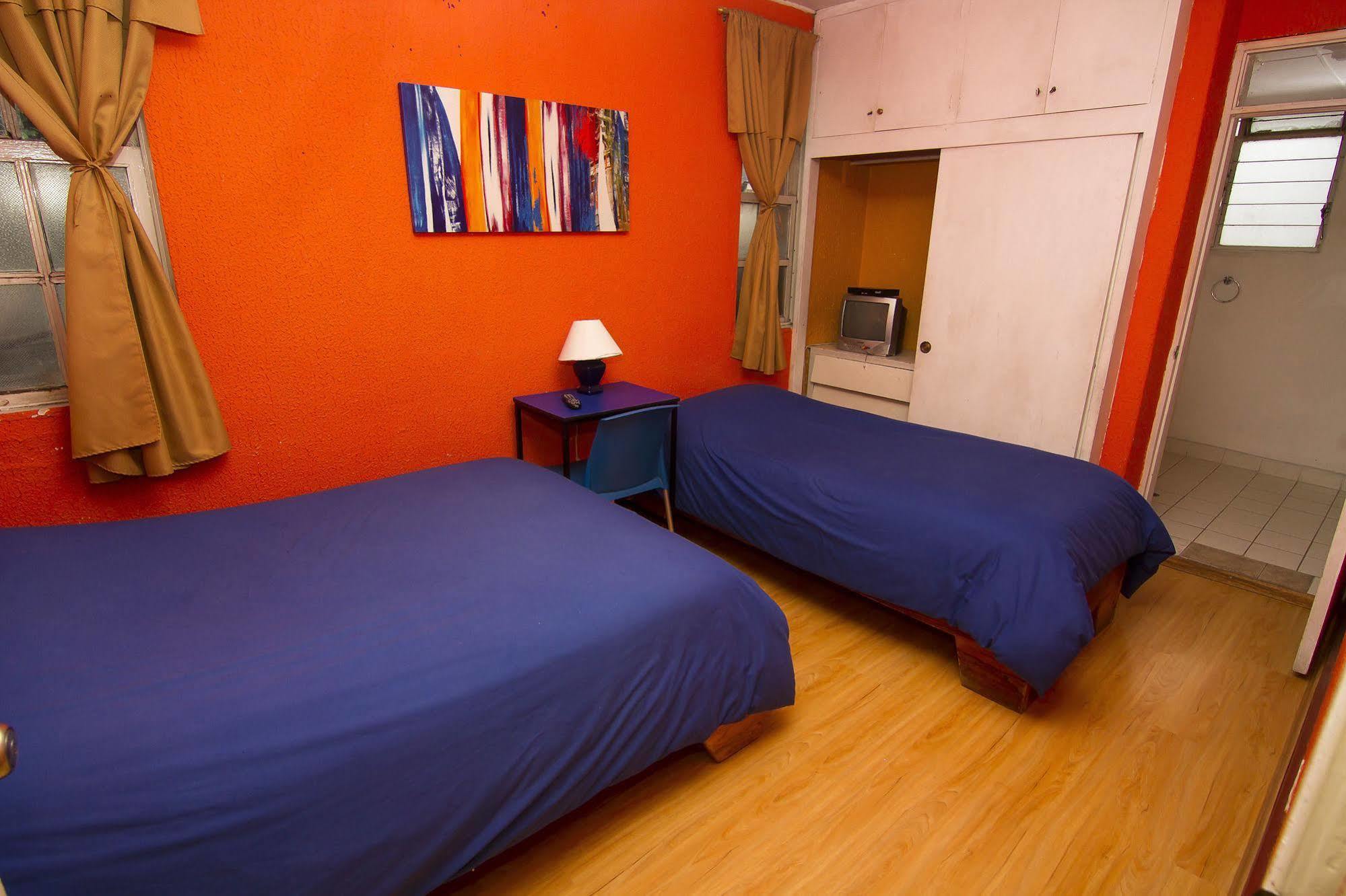 Hostal Alcala Кито Экстерьер фото