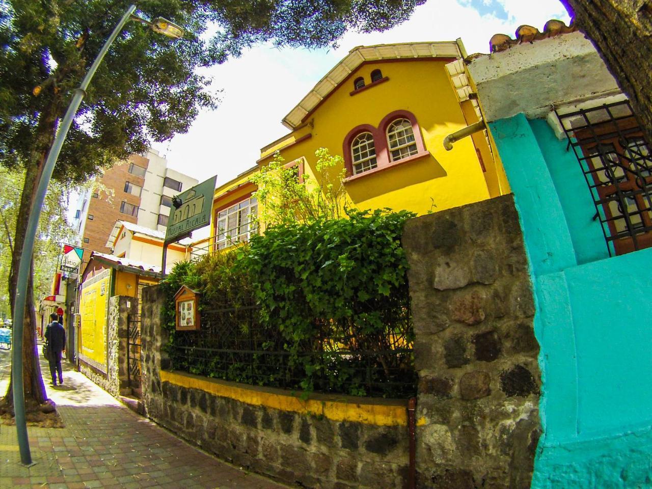 Hostal Alcala Кито Экстерьер фото
