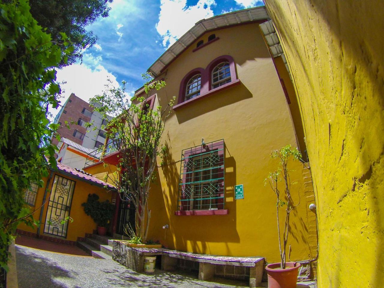 Hostal Alcala Кито Экстерьер фото